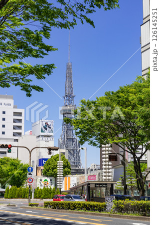 名古屋市・中区・栄 都市風景 大津通 名古屋三越栄店前より栄交差点とテレビ塔を望む 2020年 名古屋市・中区・栄 都市風景 大津通 名古屋三越栄店前より栄交差点とテレビ塔を望む 2020年 126145251
