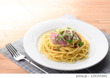 鰹のペペロンチーノパスタ 126145802