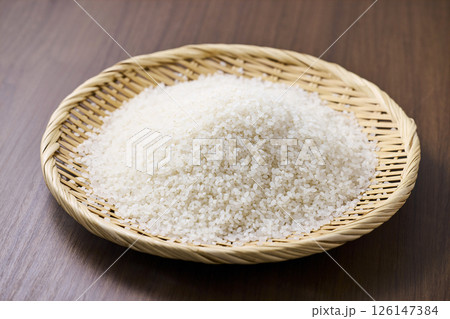 ざるに盛られたお米 ざるに盛られたお米 126147384