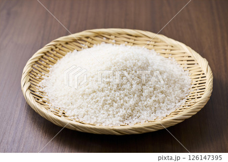 ざるに盛られたお米 ざるに盛られたお米 126147395