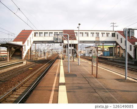 五稜郭駅の跨線橋（JR函館本線、道南いさりび鉄道）（北海道函館市） 126149085