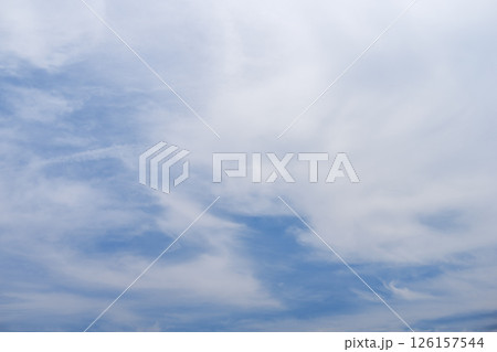 初夏の空 5月 夏 初夏 青空 素材 【東京都】 初夏の空 5月 夏 初夏 青空 素材 【東京都】 126157544