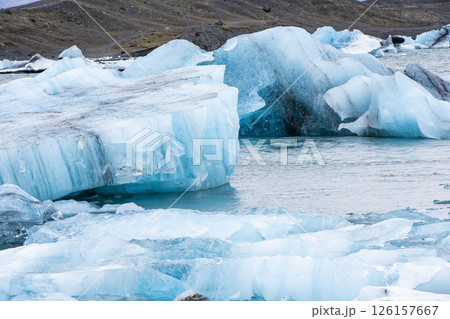 View of the melting glacier on Jokulsarlon or Glacier Lagoon, Iceland 126157667