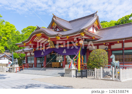 西宮神社　立派な拝殿 126158874