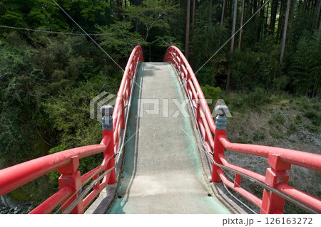 立國寺に繋がる養老渓谷の観音橋 126163272