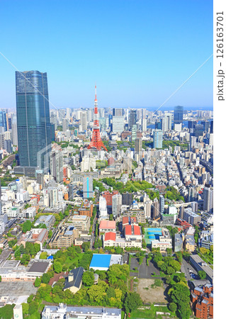 東京都港区、東京タワーと麻布台ヒルズ森JPタワーの風景 東京都港区、東京タワーと麻布台ヒルズ森JPタワーの風景 126163701