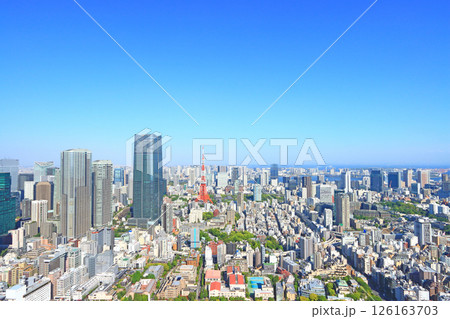 東京都港区、東京タワーと麻布台ヒルズ森JPタワーの風景 東京都港区、東京タワーと麻布台ヒルズ森JPタワーの風景 126163703