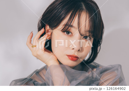 メイクアップした若い女性 126164902