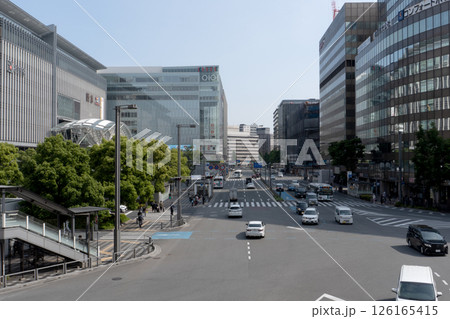 博多駅前の風景 126165415