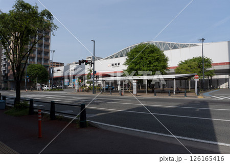 JR箱崎駅前の風景 126165416