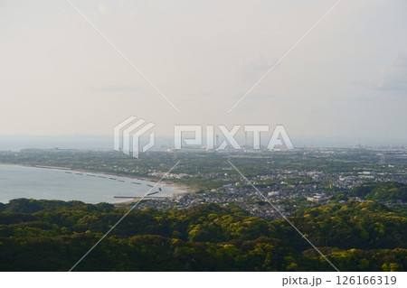 千葉県内房線沿い、東京湾越しの工場群と特急新宿さざなみ(255系) 千葉県内房線沿い、東京湾越しの工場群と特急新宿さざなみ(255系) 126166319