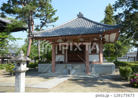 百萬遍知恩寺　納骨堂　京都市左京区 126175673
