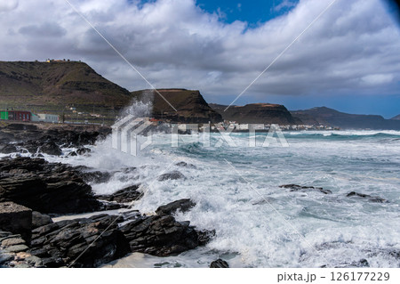 Stormy surf near the town of Banaderos, Gran Canaria, Canary Islands 126177229
