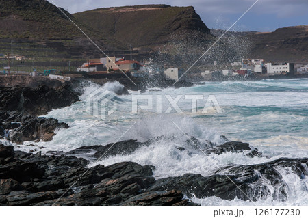 Stormy surf near the town of Banaderos, Gran Canaria, Canary Islands 126177230