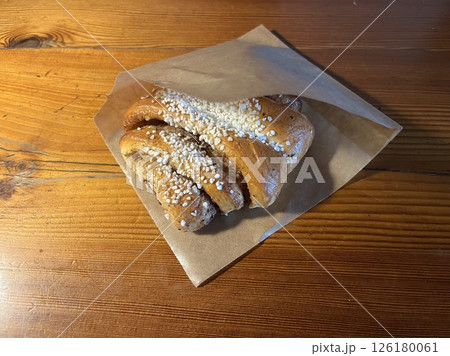 フィンランド・ヘルシンキで食べたシナモンロール 126180061