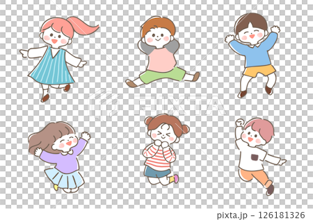 ジャンプする子どもたち　元気　笑顔　　 126181326