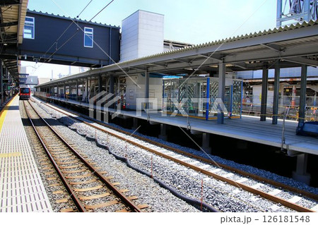 旧1番線ホームが高架化に向け姿を変える… 仮設下り線『春日部駅』新3・4番線 旧1番線ホームが高架化に向け姿を変える… 仮設下り線『春日部駅』新3・4番線 126181548