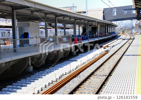 旧1番線ホームが高架化に向け姿を変える… 仮設下り線『春日部駅』新3・4番線 旧1番線ホームが高架化に向け姿を変える… 仮設下り線『春日部駅』新3・4番線 126181559