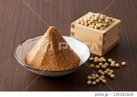 大豆と味噌 126182826