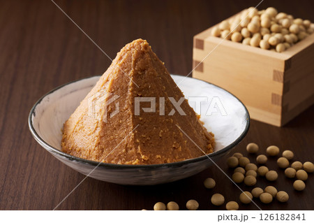 大豆と味噌 126182841