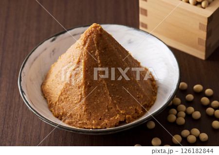 大豆と味噌 126182844