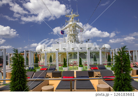 クルーズ船 クルーズ船 126183681