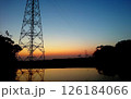 水田に映る鉄塔 夕焼け 126184066