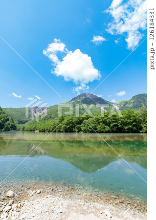 <長野県>上高地の絶景 大正池 <長野県>上高地の絶景 大正池 126184331