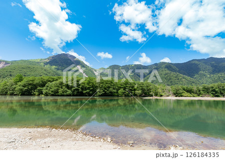 ＜長野県＞上高地の絶景　大正池 126184335