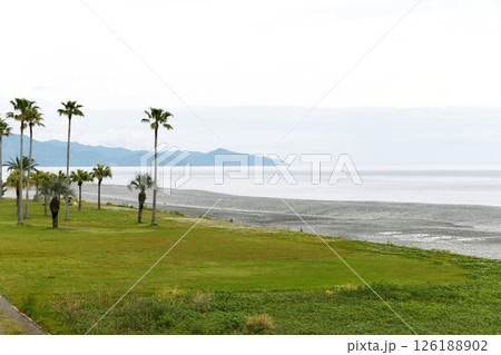 【御浜町　日本一長い砂礫海岸「七里御浜」ふれあいビーチ】 126188902