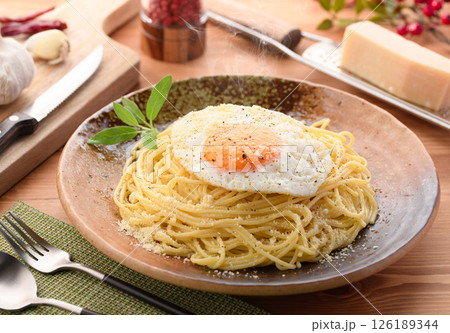 イタリア庶民に人気 貧乏人のパスタ ポヴェレッロ イタリア庶民に人気 貧乏人のパスタ ポヴェレッロ 126189344