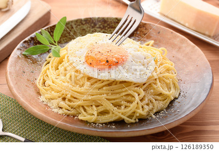 イタリア庶民に人気 貧乏人のパスタ ポヴェレッロ イタリア庶民に人気 貧乏人のパスタ ポヴェレッロ 126189350