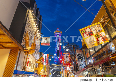 夜の通天閣 新世界のネオン街 夜の通天閣 新世界のネオン街 126190736