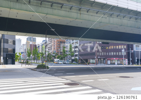 大阪　幸町1丁目交差点 126190761