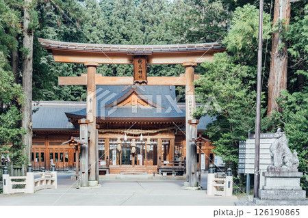 ＜安曇野＞穗髙神社　本宮 126190865