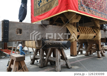 祇園祭白楽天山の山鉾建て 祇園祭白楽天山の山鉾建て 126193099