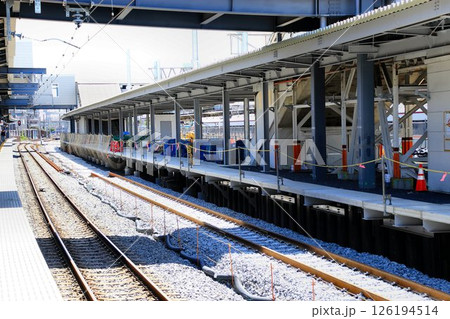 旧1番線ホームが高架化に向け姿を変える… 仮設下り線『春日部駅』新3・4番線 旧1番線ホームが高架化に向け姿を変える… 仮設下り線『春日部駅』新3・4番線 126194514