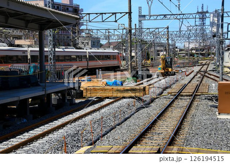 旧1番線ホームが高架化に向け姿を変える… 仮設下り線『春日部駅』新3・4番線 126194515