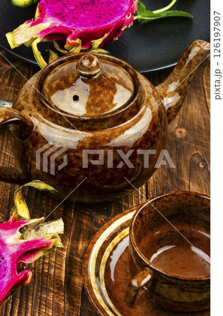 Tea with dragon fruit and mint. 126197907