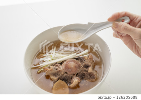 牛テールスープ 126205689