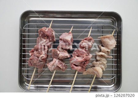 豚カシラ仕込み中 126207020