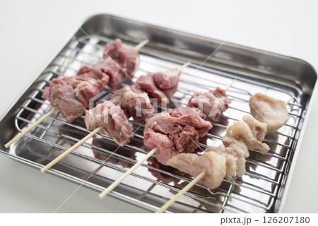 豚串仕込み中 126207180