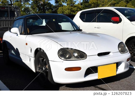 白いスポーツカー (スズキ・カプチーノ) 126207823