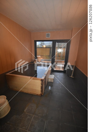 温泉 旅館 お風呂 ひのき 露天 湯舟 湯船 お湯 注ぎ口 果実の森 温泉 旅館 お風呂 ひのき 露天 湯舟 湯船 お湯 注ぎ口 果実の森 126207886