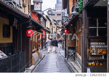 《京都府》先斗町・古都の歓楽街 126210132