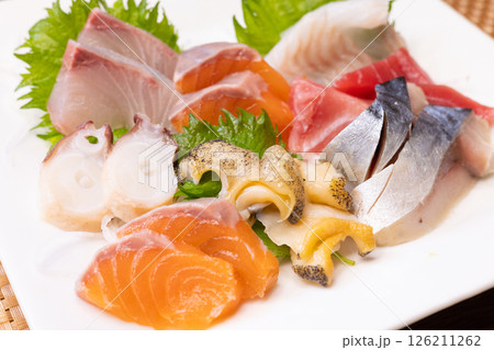 おいしい刺身盛り合わせ おいしい刺身盛り合わせ 126211262