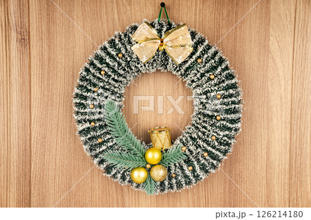 Elegant wreath with snowflakes and silver balls. Elegant wreath with snowflakes and silver balls. 126214180