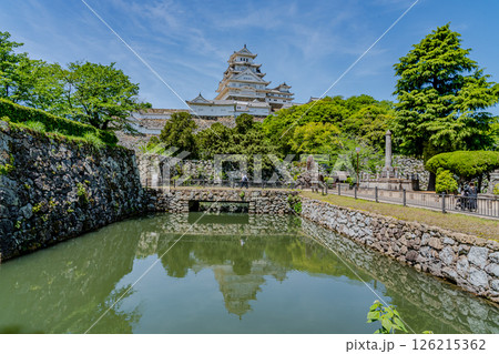堀に映る姫路城リフレクション姫路城 堀に映る姫路城リフレクション姫路城 126215362