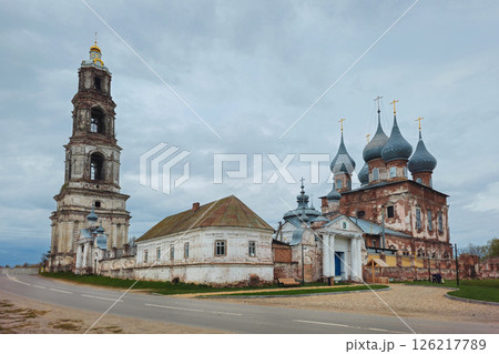 Ancient Church of St. John the Trinity of Vasilyevskoye 126217789