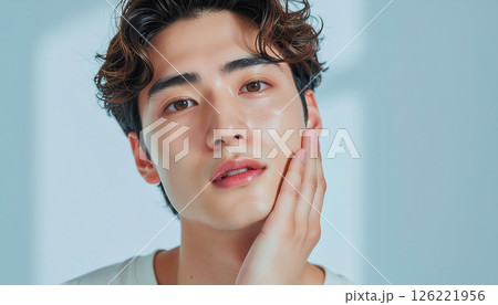 肌の美しいアジア人の男性 126221956